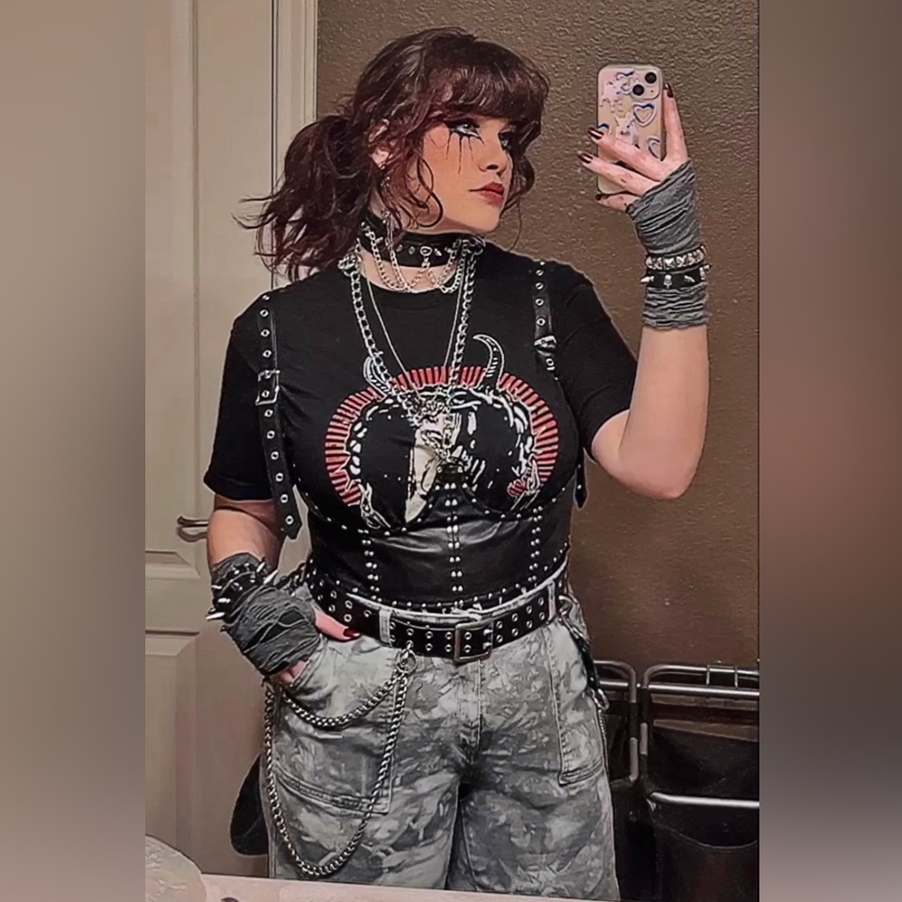 🖤 Meet Your Posher! 🖤